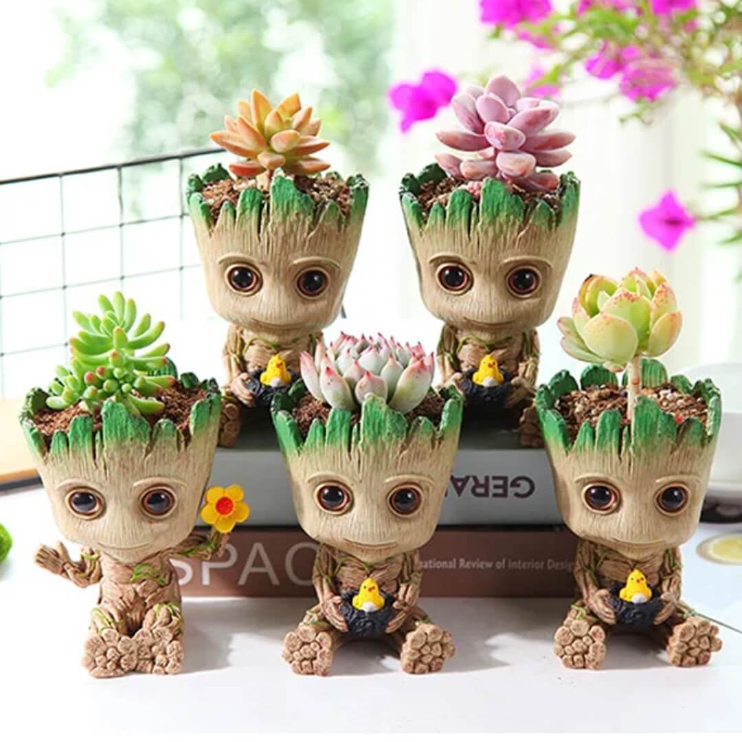 Mini vaso Groot in resina – oggetto da scrivania divertente e regalo nerd irresistibile